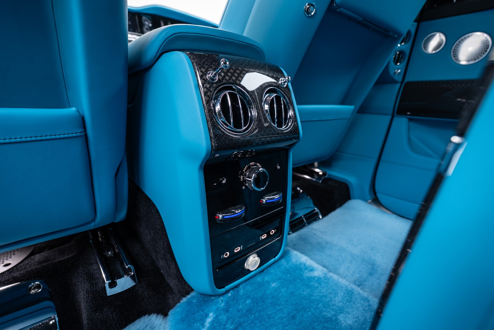 2026 ROLLS ROYCE CULLINAN | BLACK BADGE | CLOUD DESIGN INTERIOR | FULL OPTION
